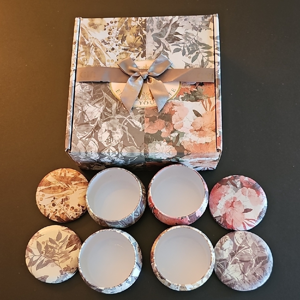 Floral Gift Box with Ribbon - Picture 5 of 5